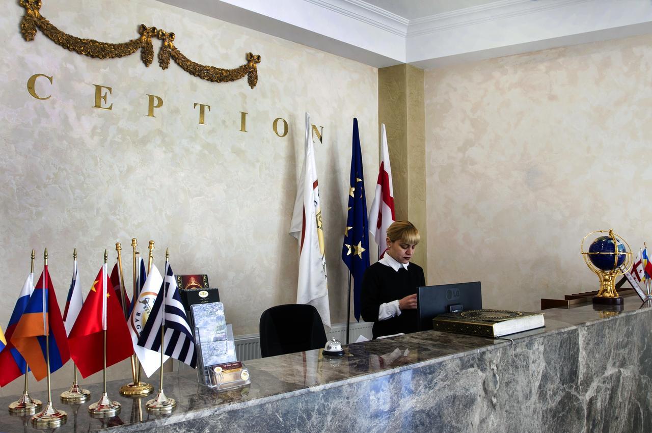 Bagrati 1003 Hotel Kutaisi Eksteriør billede
